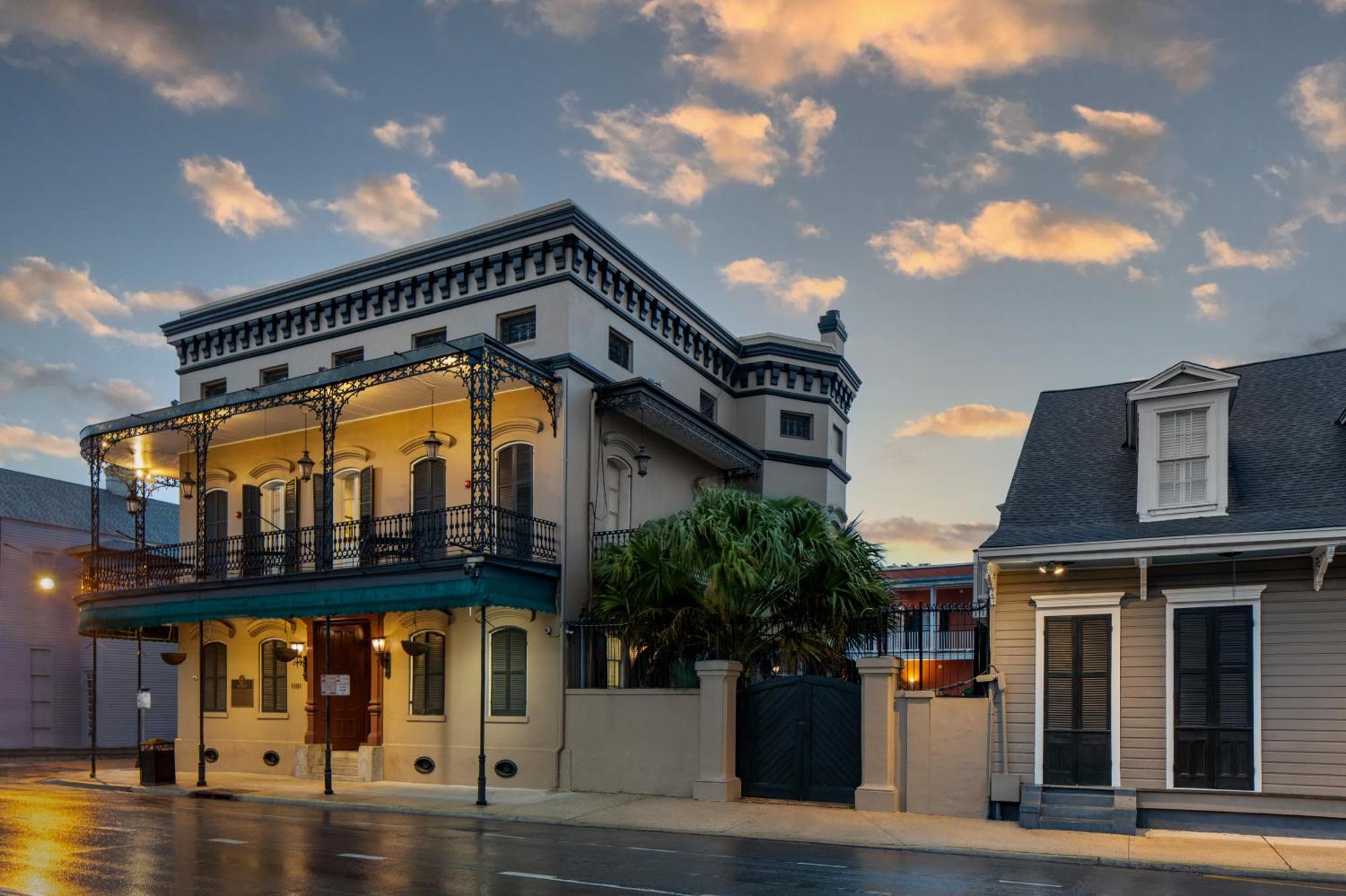 New Orleans Courtyard Hotel By The French Quarter Exterior foto